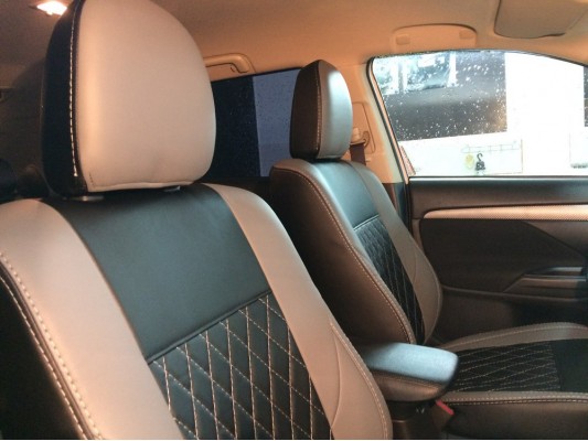 Авточехлы на Mitsubishi Outlander 3