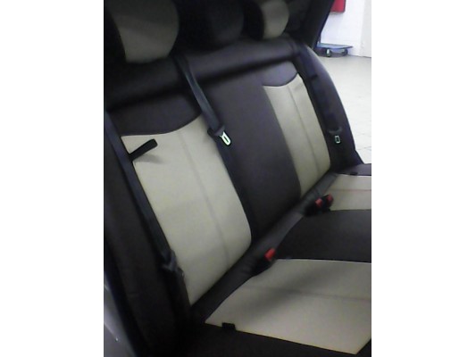 Авточехлы на Nissan Almera G15