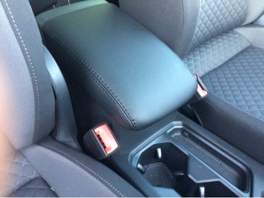 Перетяжка центрального подлокотника