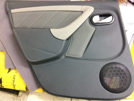 Перетяжка дверных карт